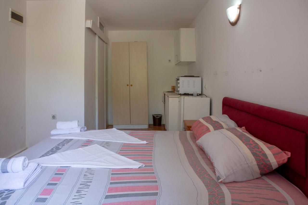 Family Apartments Vukcevic Чань Экстерьер фото