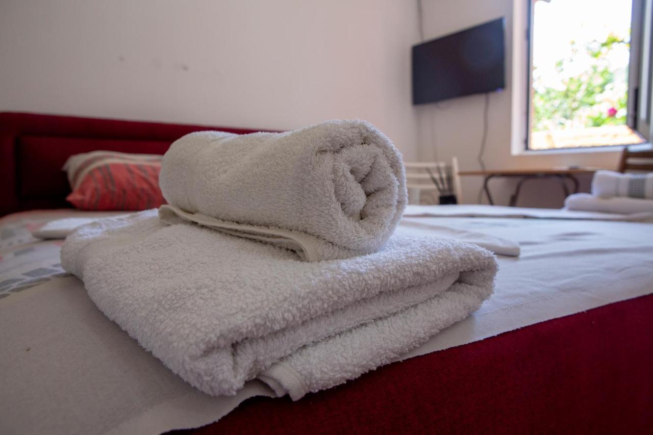Family Apartments Vukcevic Чань Экстерьер фото
