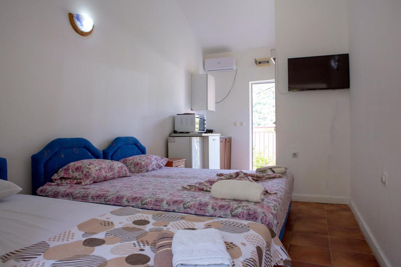 Family Apartments Vukcevic Чань Экстерьер фото